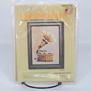 VTG BUCILLA Mini-Stitcheries Gramophone Needlecraft Kit Embroidery Crewel 7"x9"‎